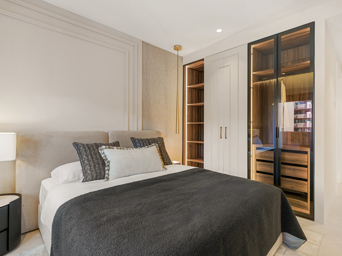 3 Bed Apartment for sale in Estepona Costa Del Sol, Málaga, Spain