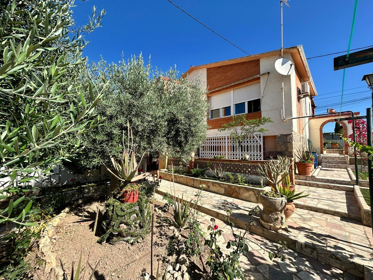 Se vende Bungalow de 4 dormitorios en Costa Blanca, Alicante, España