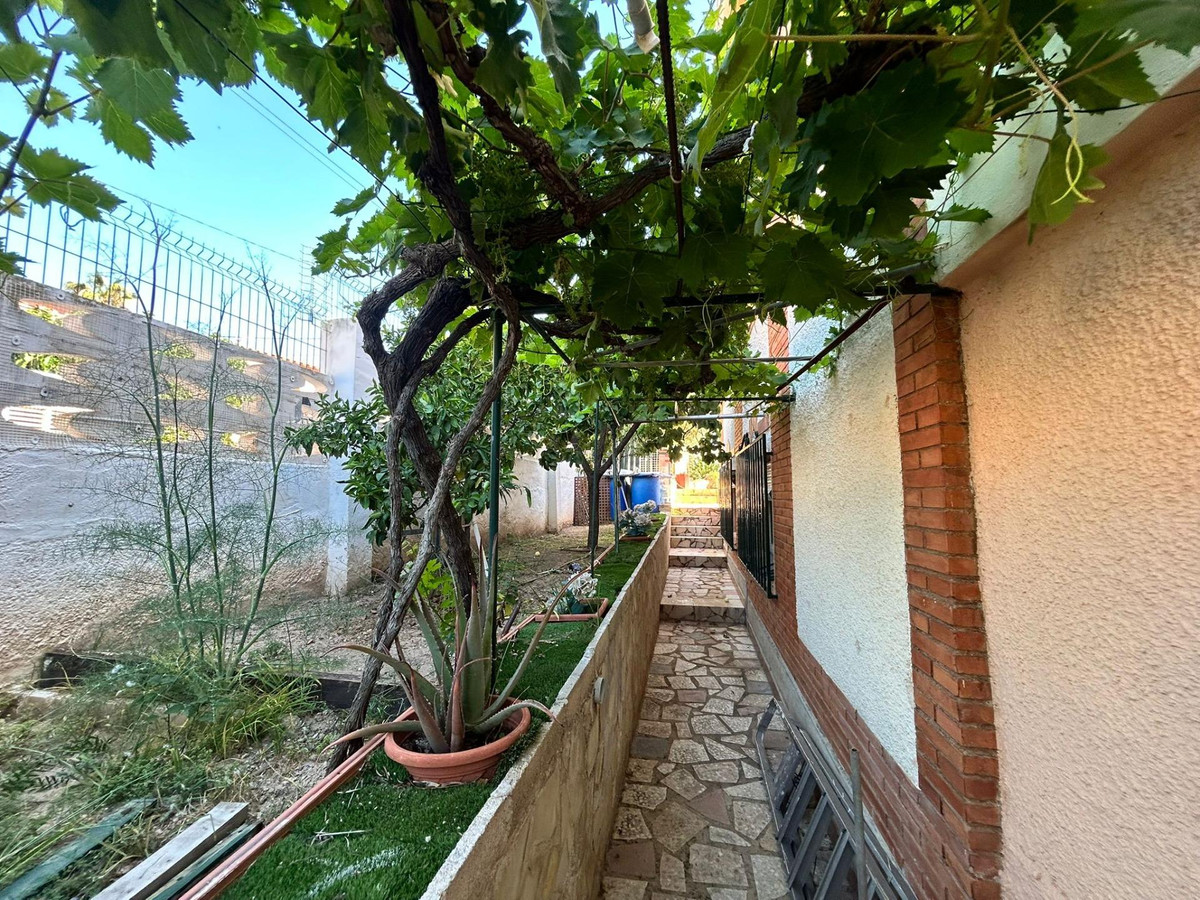 Se vende Bungalow de 4 dormitorios en Costa Blanca, Alicante, España