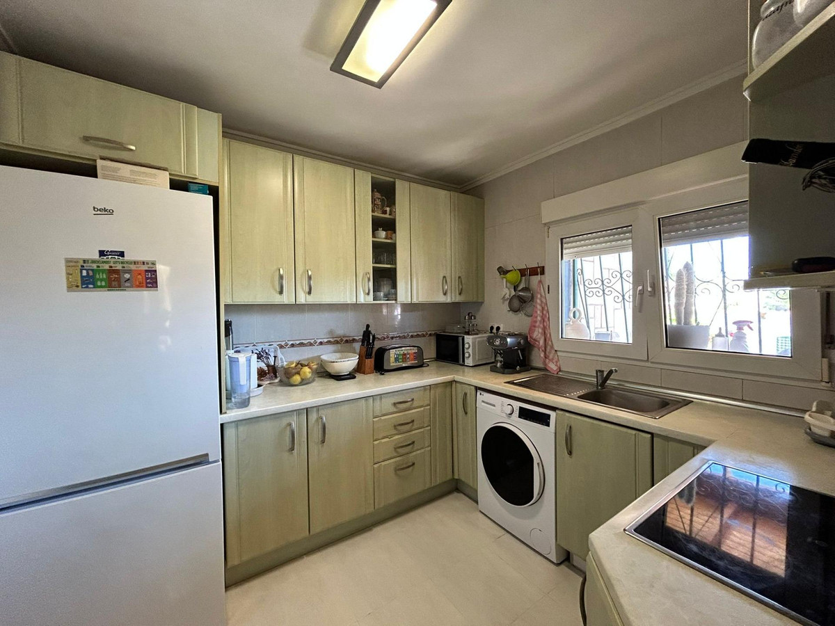 Se vende Bungalow de 4 dormitorios en Costa Blanca, Alicante, España