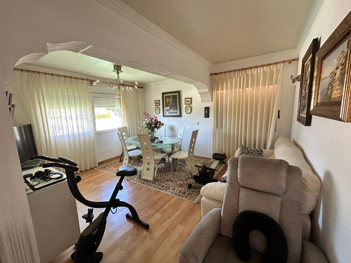 Se vende Bungalow de 4 dormitorios en Costa Blanca, Alicante, España