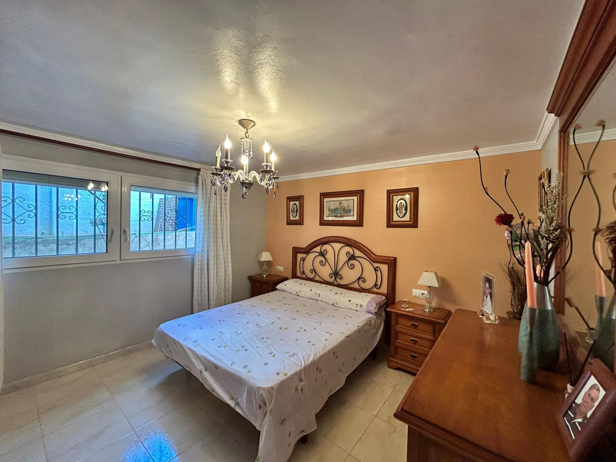 Se vende Bungalow de 4 dormitorios en Costa Blanca, Alicante, España
