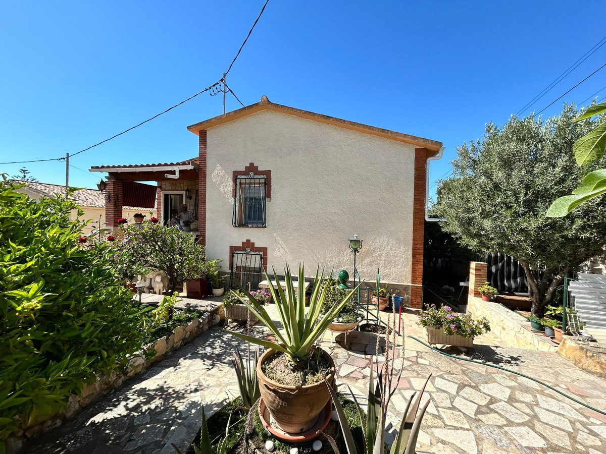 Se vende Bungalow de 4 dormitorios en Costa Blanca, Alicante, España