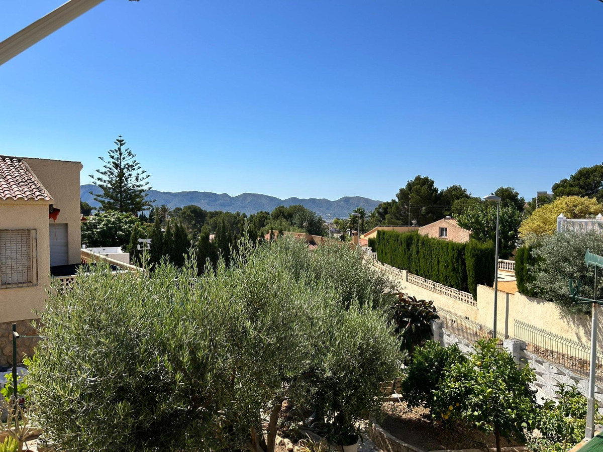 Se vende Bungalow de 4 dormitorios en Costa Blanca, Alicante, España