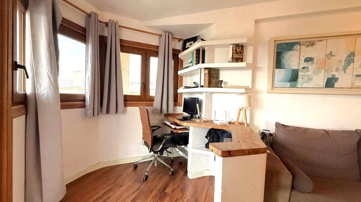 1 Bed Apartment for sale in Torrevieja Costa Blanca, Alicante, Spain