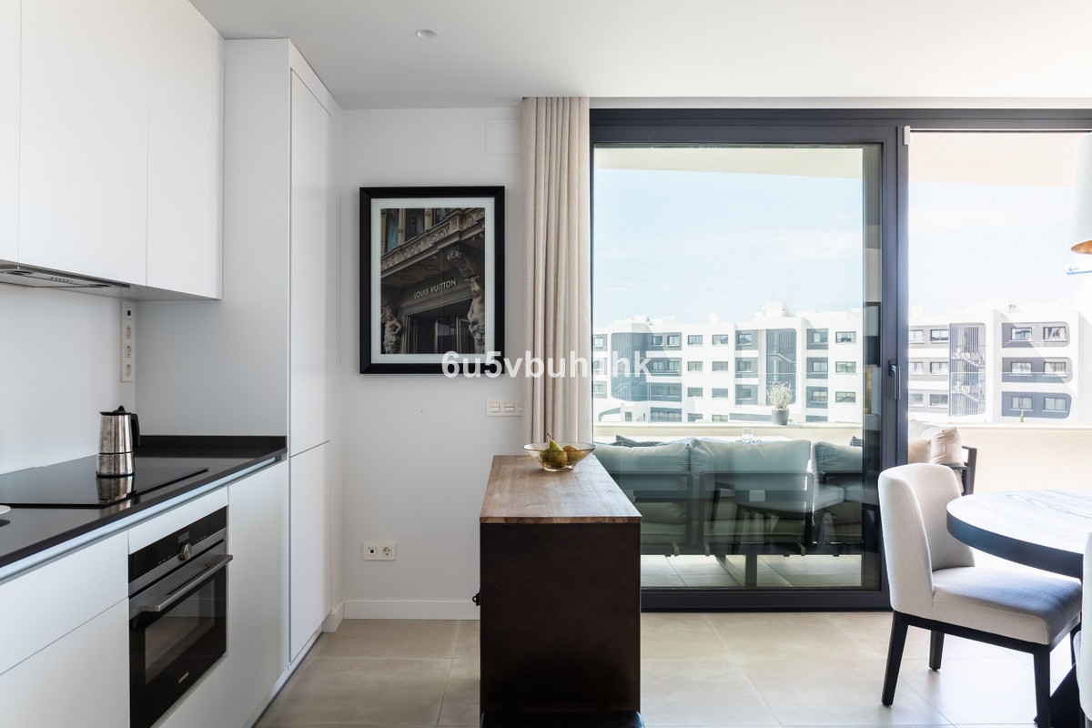 2 Bed Apartment for sale in Fuengirola Costa Del Sol, Málaga, Spain