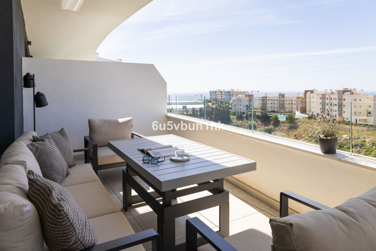 2 Bed Apartment for sale in Fuengirola Costa Del Sol, Málaga, Spain