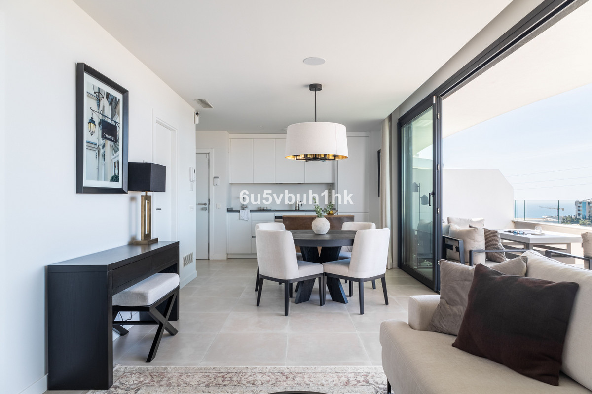 2 Bed Apartment for sale in Fuengirola Costa Del Sol, Málaga, Spain