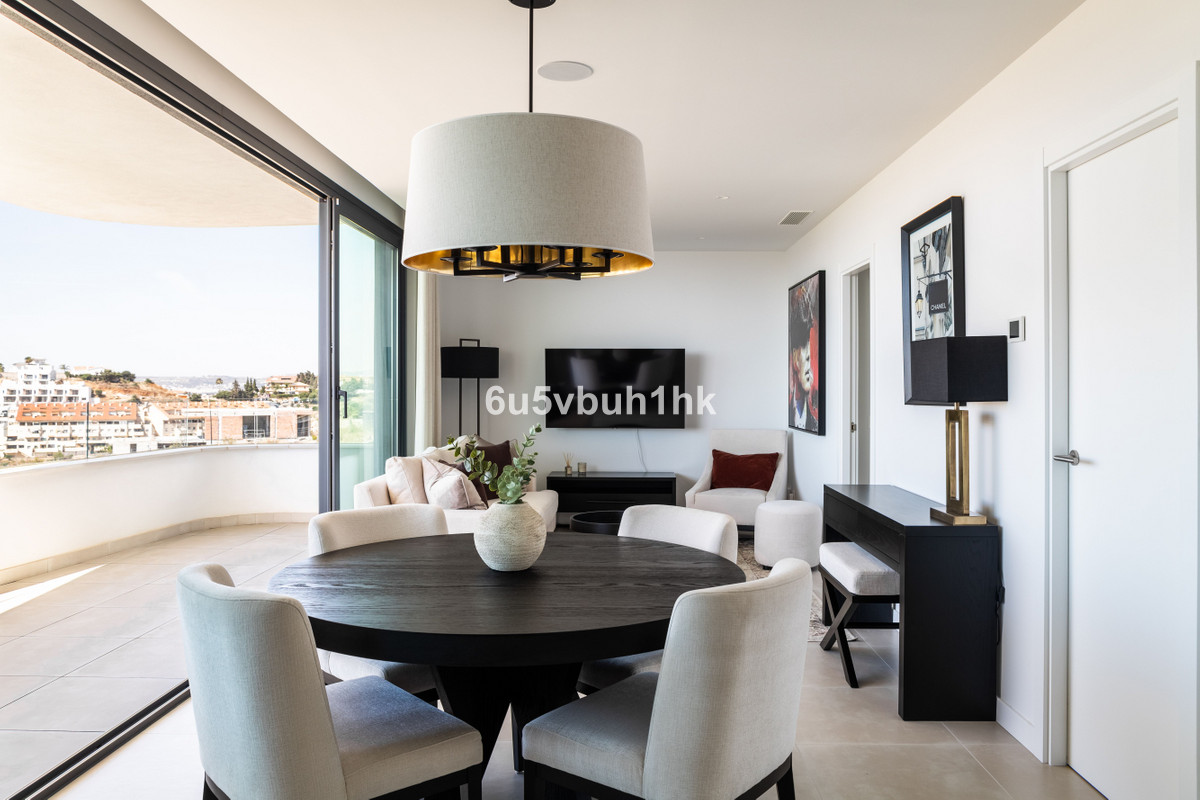 2 Bed Apartment for sale in Fuengirola Costa Del Sol, Málaga, Spain