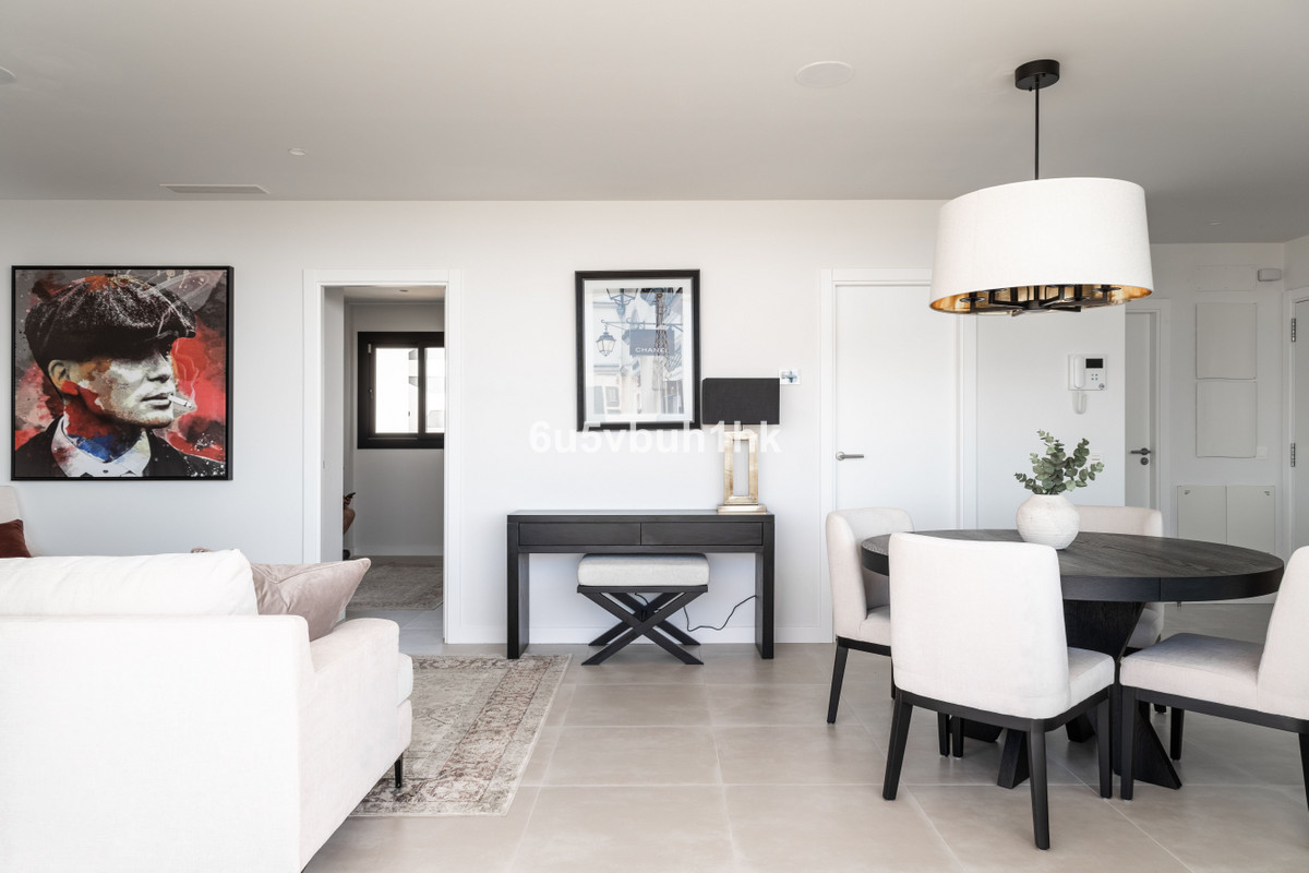 2 Bed Apartment for sale in Fuengirola Costa Del Sol, Málaga, Spain