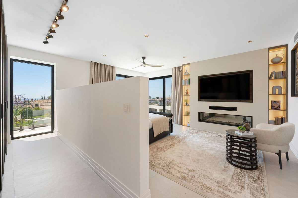 Se vende Villa - Chalet de 6 dormitorios en Costa Del Sol, Málaga, España