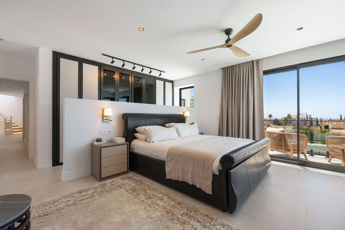 Se vende Villa - Chalet de 6 dormitorios en Costa Del Sol, Málaga, España