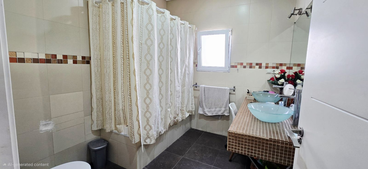 Se vende Villa - Chalet de 7 dormitorios en Costa Del Sol, Málaga, España