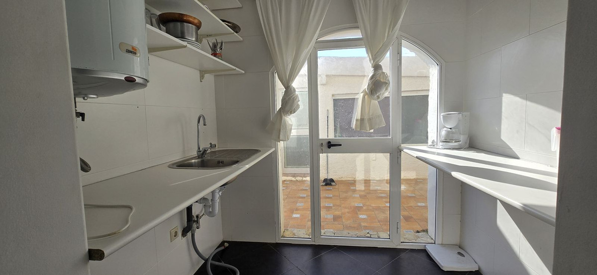 Se vende Villa - Chalet de 7 dormitorios en Costa Del Sol, Málaga, España