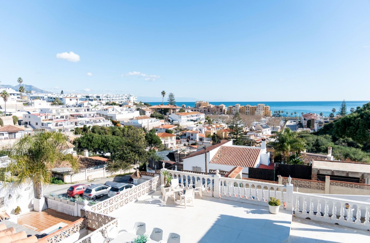 Se vende Villa - Chalet de 7 dormitorios en Costa Del Sol, Málaga, España