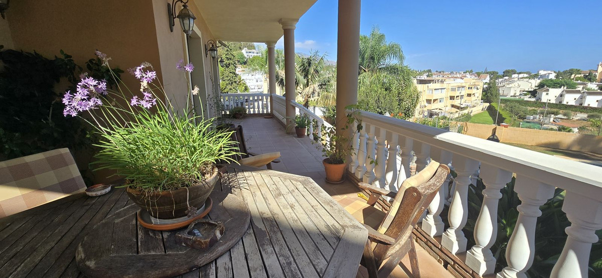 Se vende Villa - Chalet de 4 dormitorios en Costa Del Sol, Málaga, España