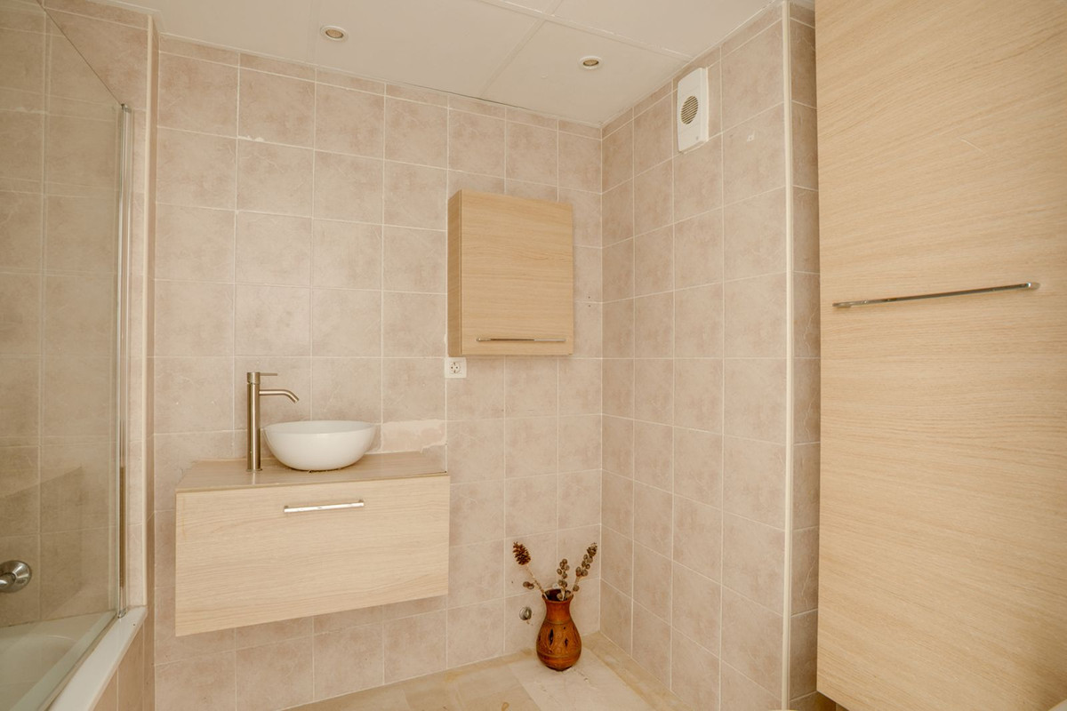 1 Bed Apartment for sale in Casares Playa Costa Del Sol, Málaga, Spain