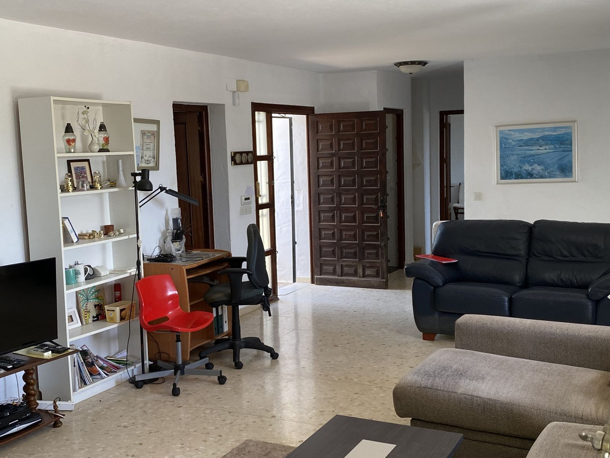 4 Bed Townhouse for sale in Mijas Costa Del Sol, Málaga, Spain