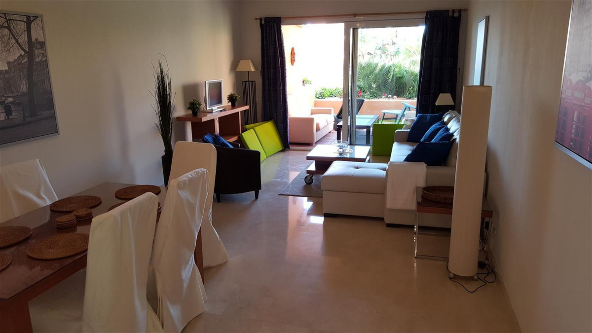 2 Bed Apartment for sale in La Duquesa Costa Del Sol, Málaga, Spain