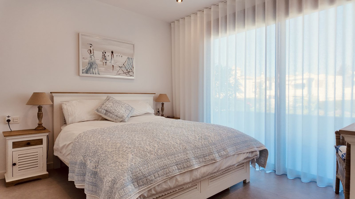4 Bed Townhouse for sale in New Golden Mile Costa Del Sol, Málaga, Spain