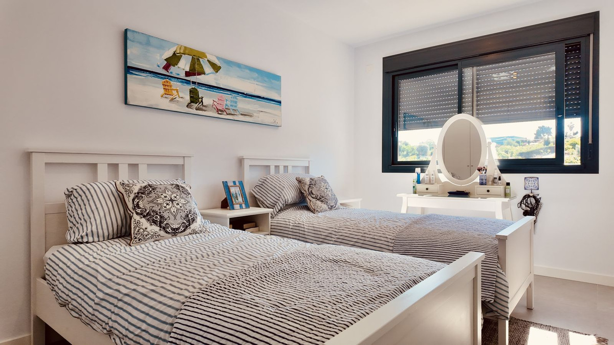 4 Bed Townhouse for sale in New Golden Mile Costa Del Sol, Málaga, Spain