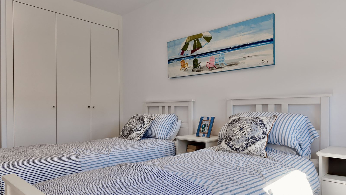 4 Bed Townhouse for sale in New Golden Mile Costa Del Sol, Málaga, Spain