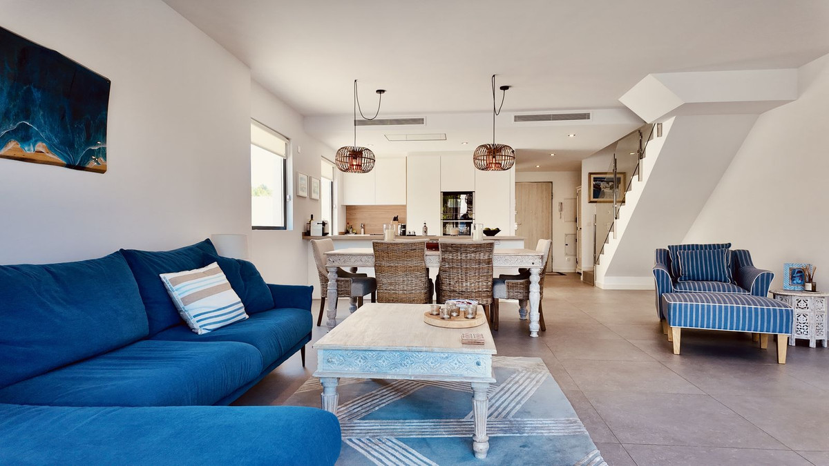4 Bed Townhouse for sale in New Golden Mile Costa Del Sol, Málaga, Spain