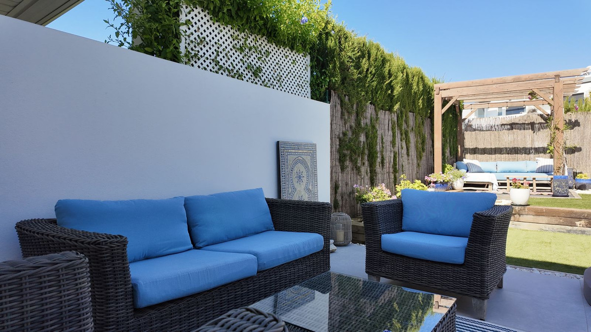 4 Bed Townhouse for sale in New Golden Mile Costa Del Sol, Málaga, Spain