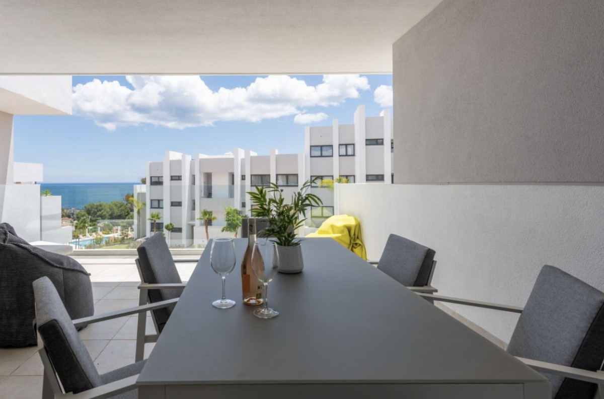 Se vende Apartamento Planta Media de 2 dormitorios en Costa Del Sol, Málaga, España