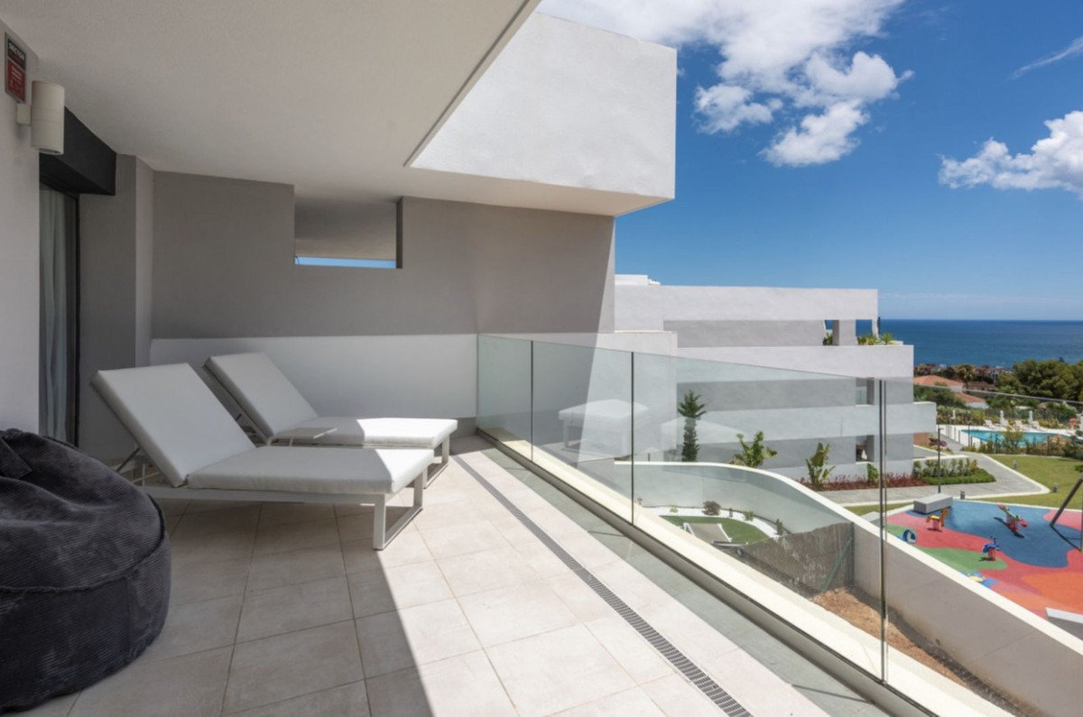 Se vende Apartamento Planta Media de 2 dormitorios en Costa Del Sol, Málaga, España