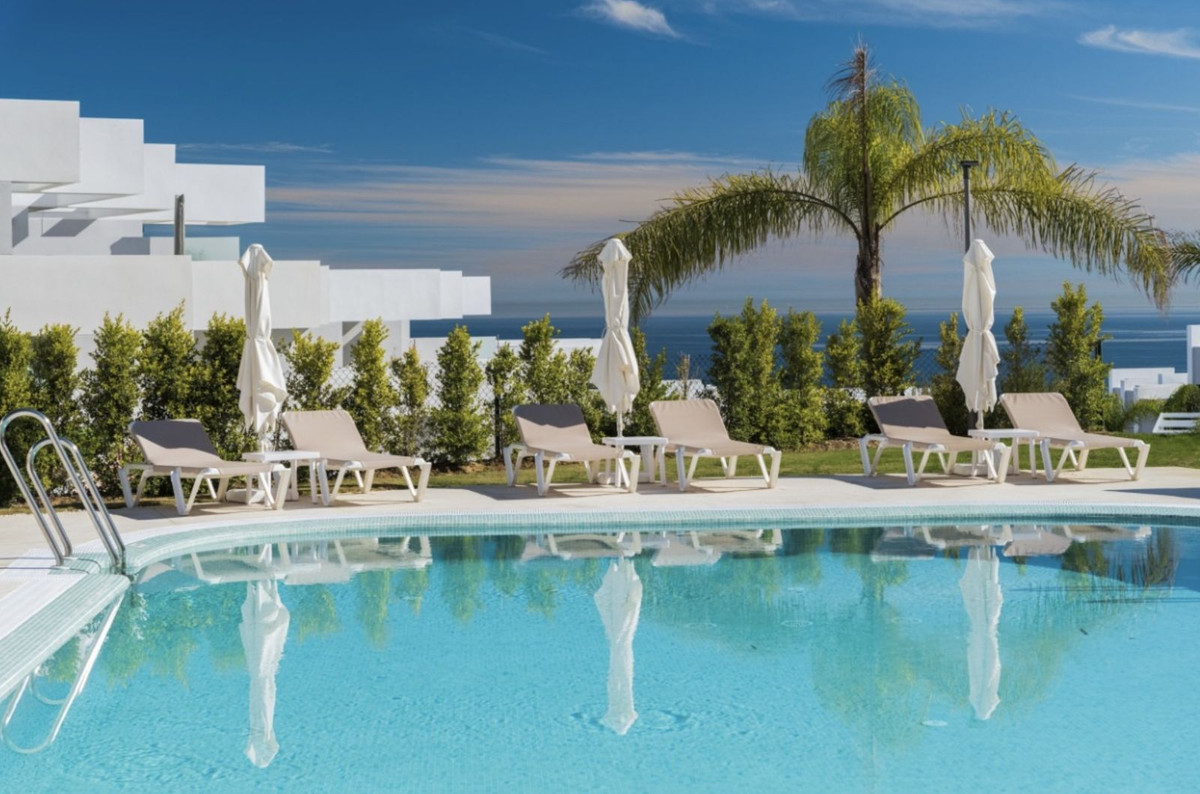 Se vende Apartamento Planta Media de 2 dormitorios en Costa Del Sol, Málaga, España