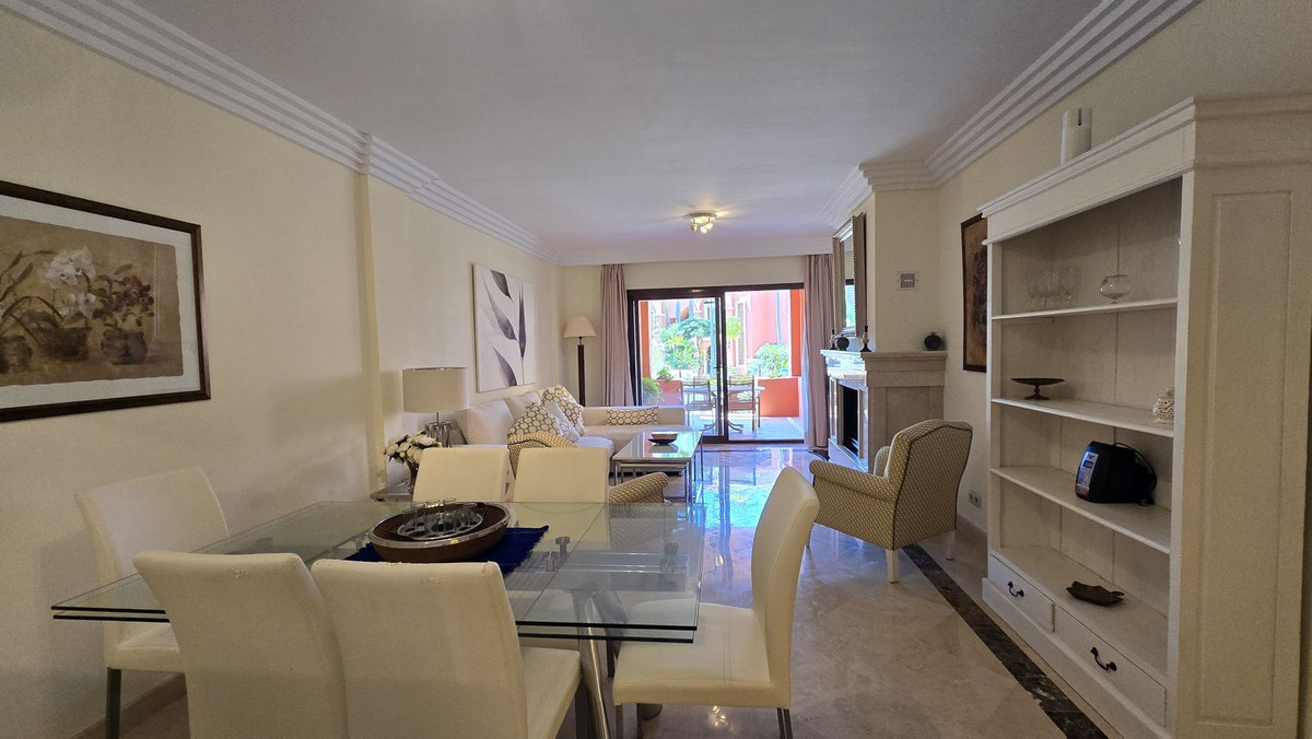Se vende Apartamento Planta Baja de 2 dormitorios en Costa Del Sol, Málaga, España