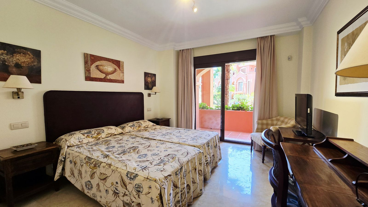 Se vende Apartamento Planta Baja de 2 dormitorios en Costa Del Sol, Málaga, España