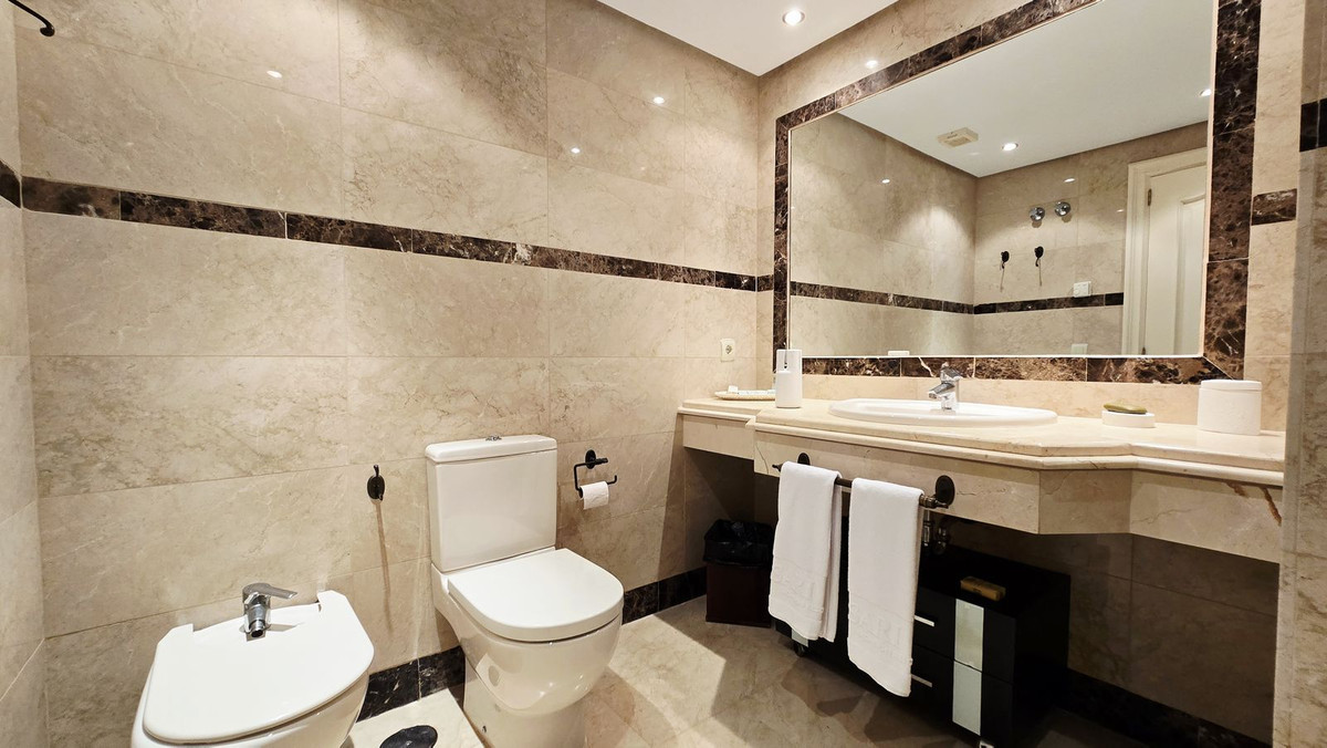 Se vende Apartamento Planta Baja de 2 dormitorios en Costa Del Sol, Málaga, España