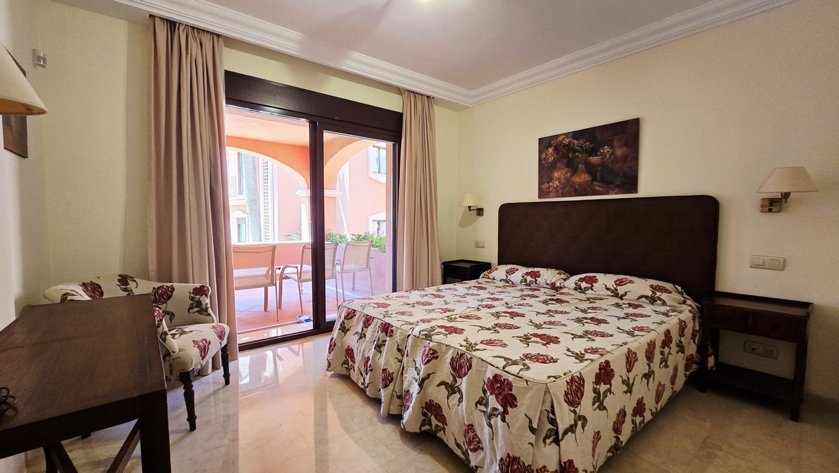 Se vende Apartamento Planta Baja de 2 dormitorios en Costa Del Sol, Málaga, España