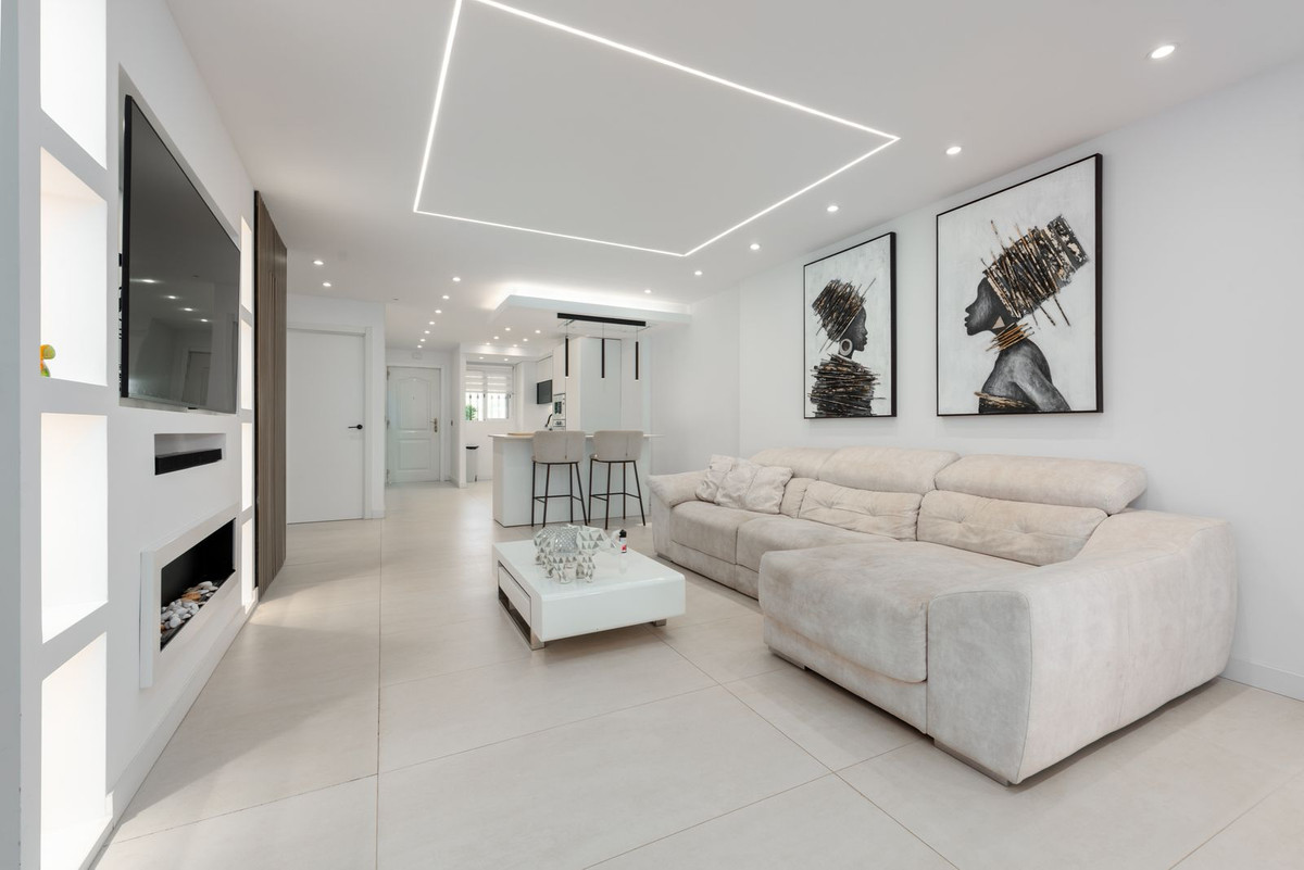 Se vende Apartamento Planta Baja de 4 dormitorios en Costa Del Sol, Málaga, España