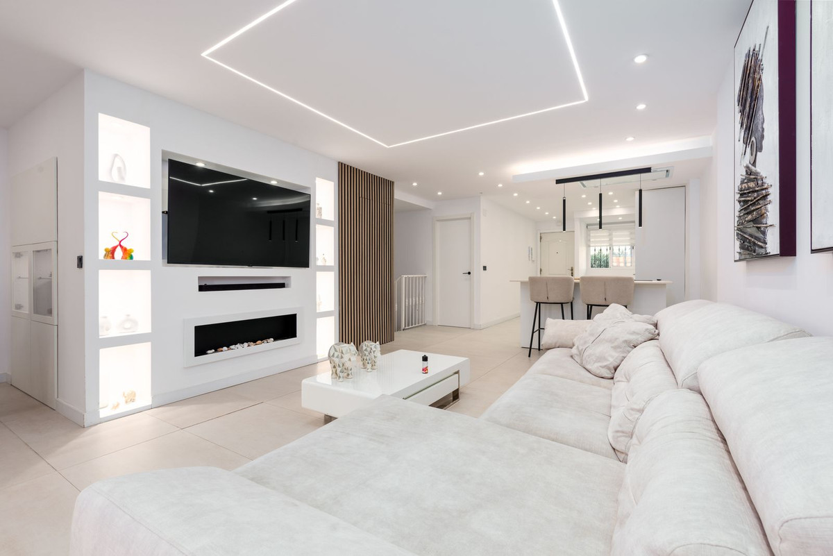 Se vende Apartamento Planta Baja de 4 dormitorios en Costa Del Sol, Málaga, España