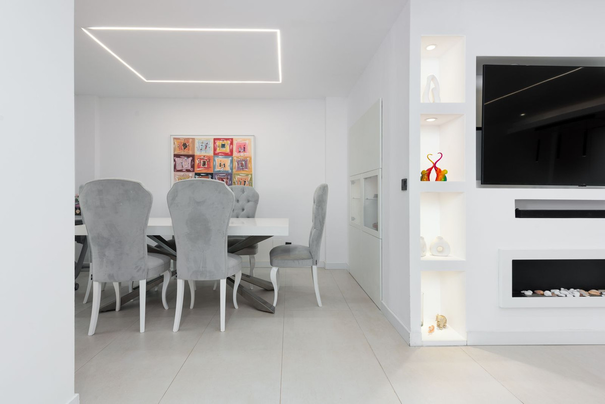 Se vende Apartamento Planta Baja de 4 dormitorios en Costa Del Sol, Málaga, España