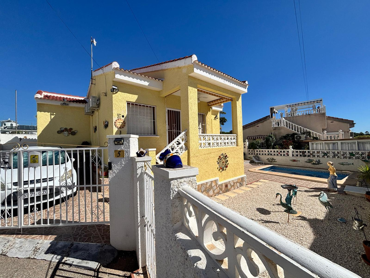 2 Bed Townhouse for sale in Ciudad Quesada Costa Blanca, Alicante, Spain