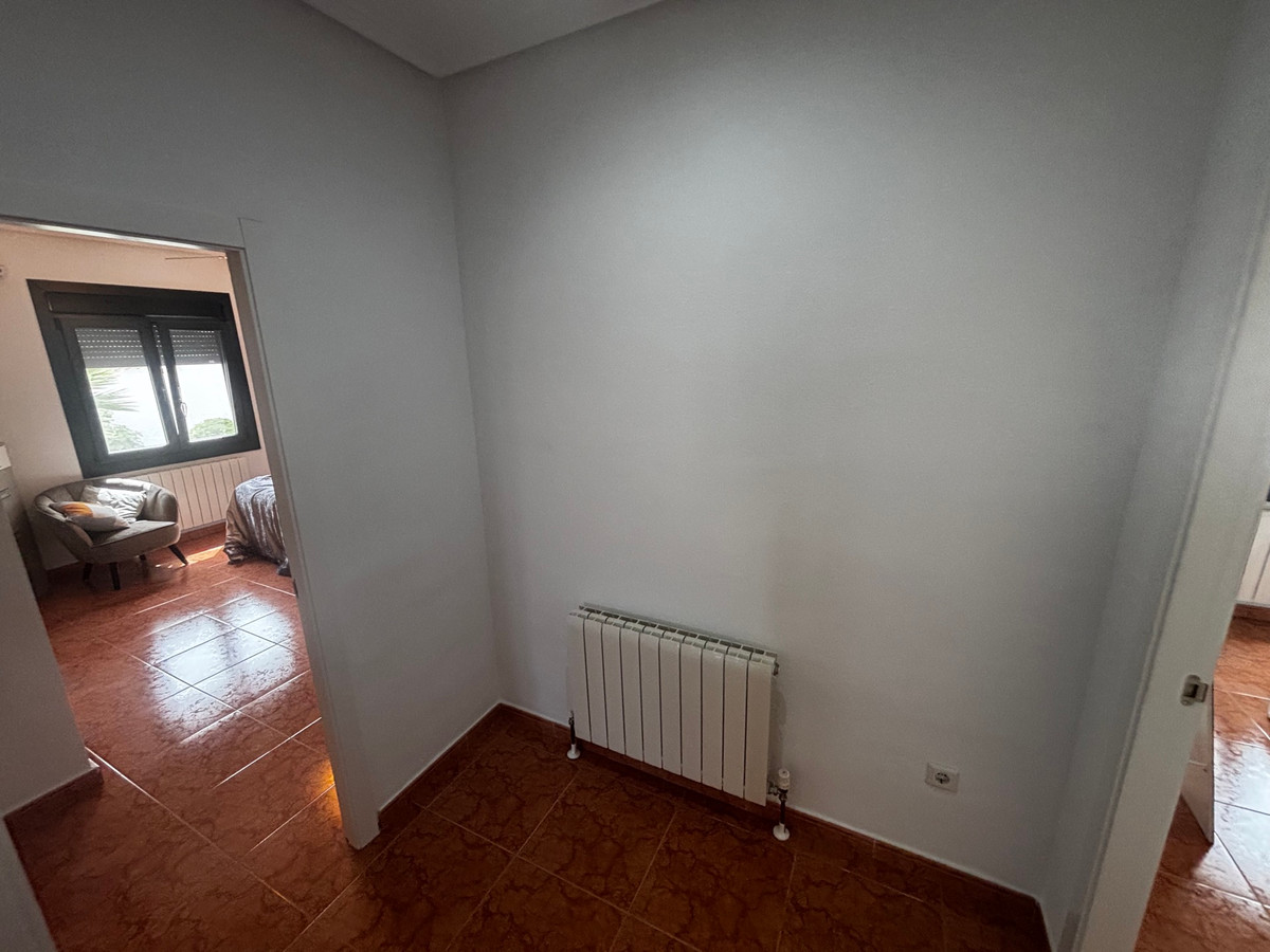Se vende Villa - Chalet de 4 dormitorios en Costa Blanca, Alicante, España
