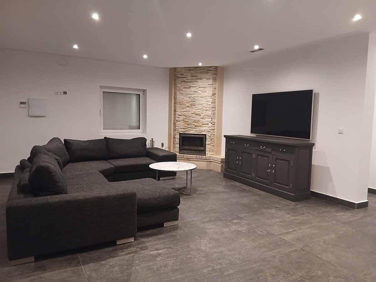 Se vende Villa - Chalet de 4 dormitorios en Costa Blanca, Alicante, España