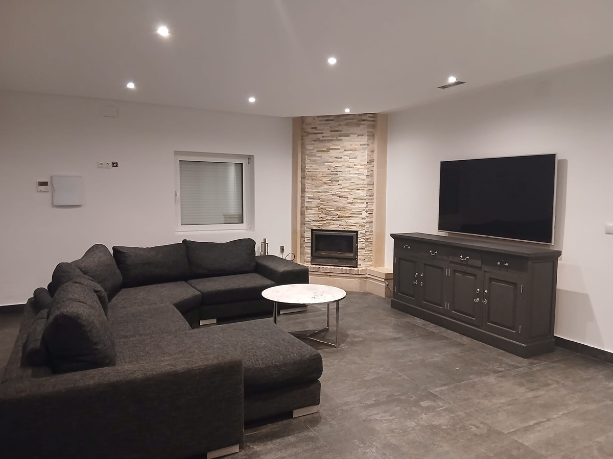 Se vende Villa - Chalet de 4 dormitorios en Costa Blanca, Alicante, España