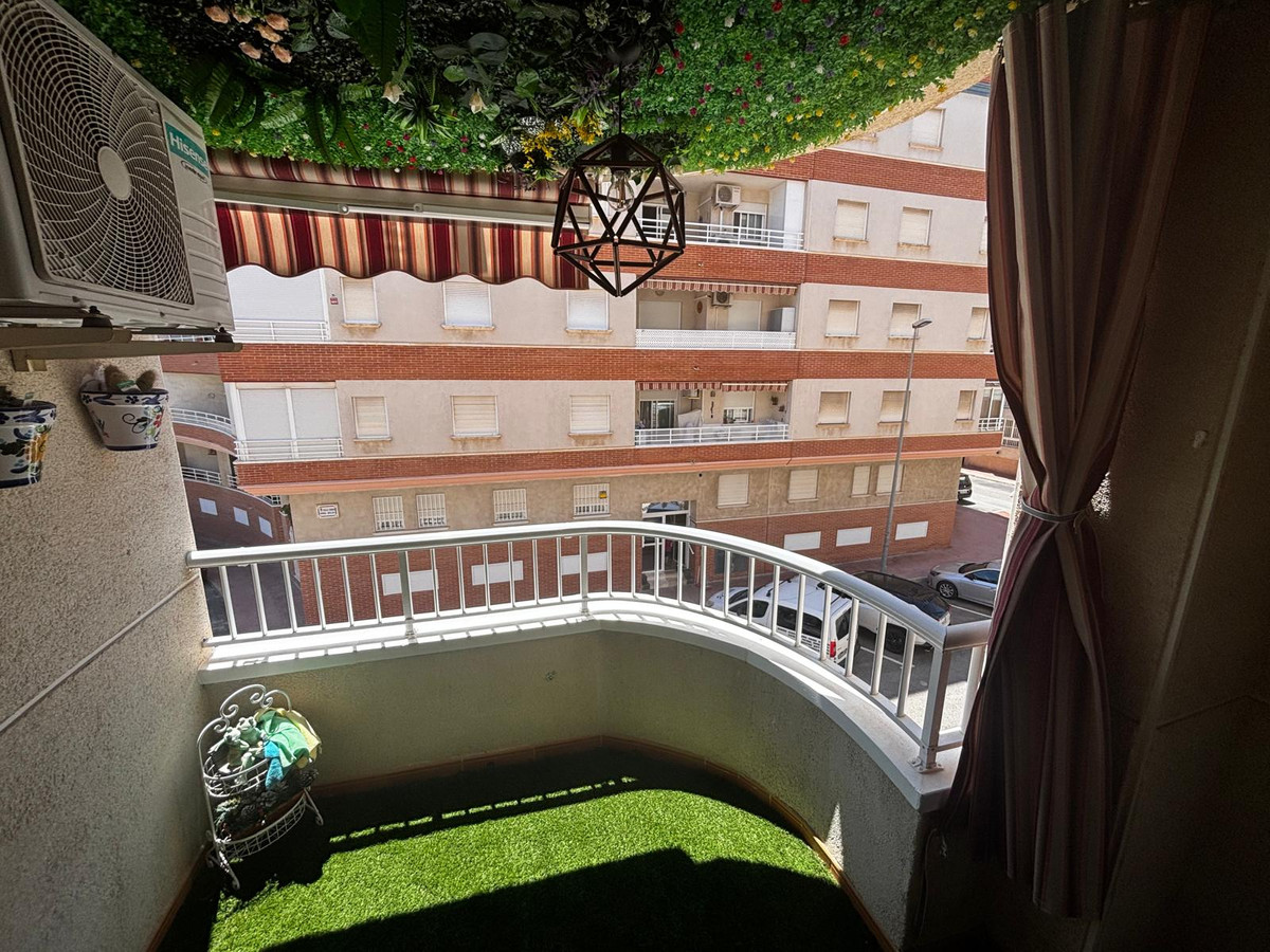 Se vende Apartamento Planta Baja de 2 dormitorios en Costa Blanca, Alicante, España