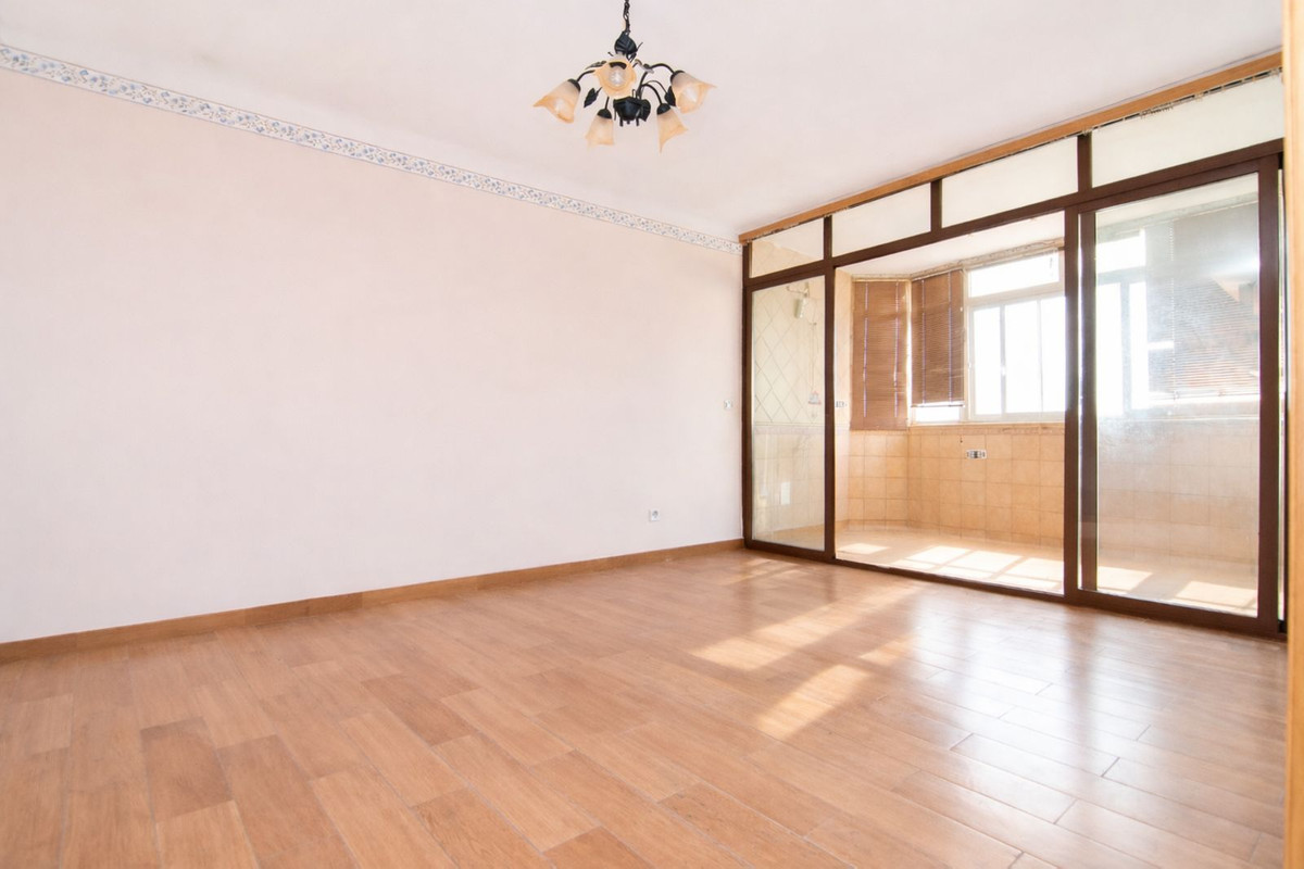 Se vende Apartamento Planta Media de 3 dormitorios en Costa Del Sol, Málaga, España
