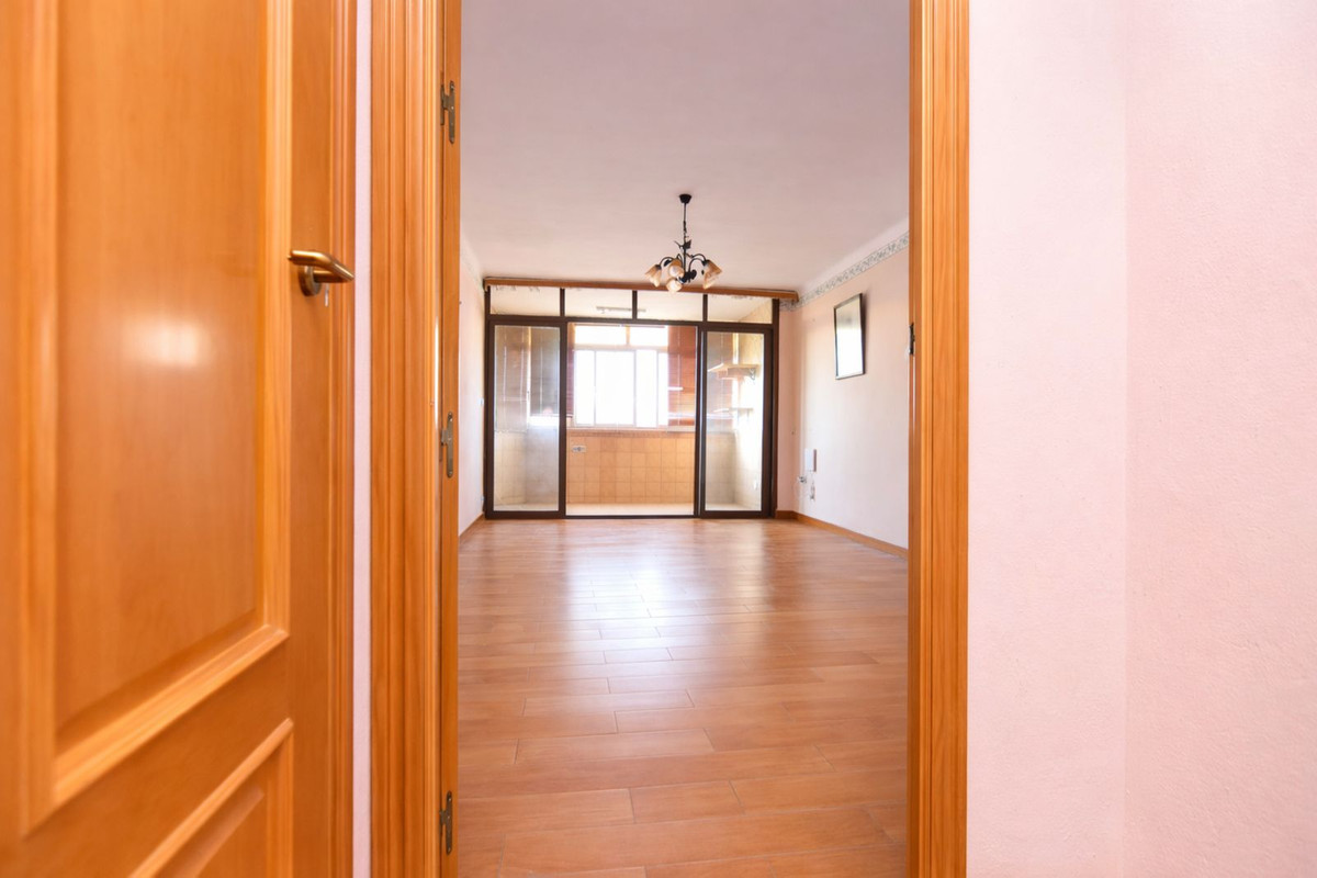 Se vende Apartamento Planta Media de 3 dormitorios en Costa Del Sol, Málaga, España
