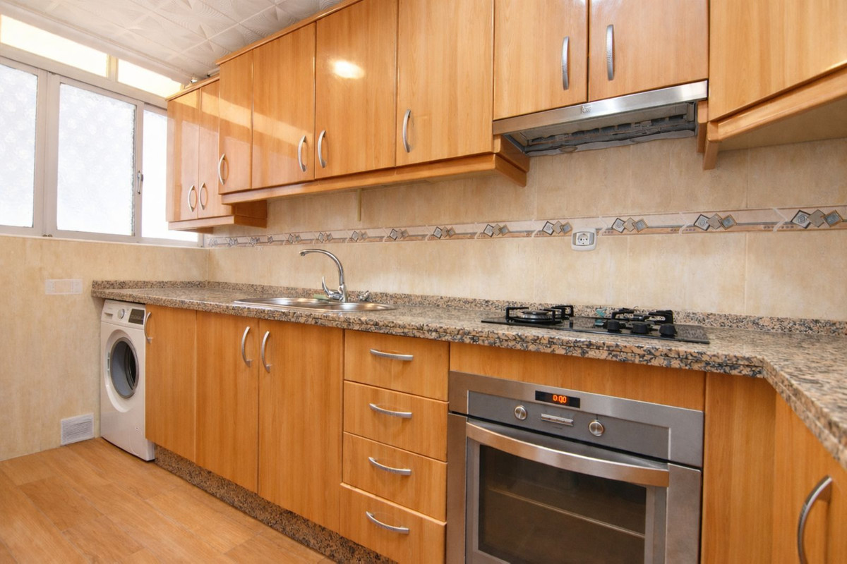 Se vende Apartamento Planta Media de 3 dormitorios en Costa Del Sol, Málaga, España