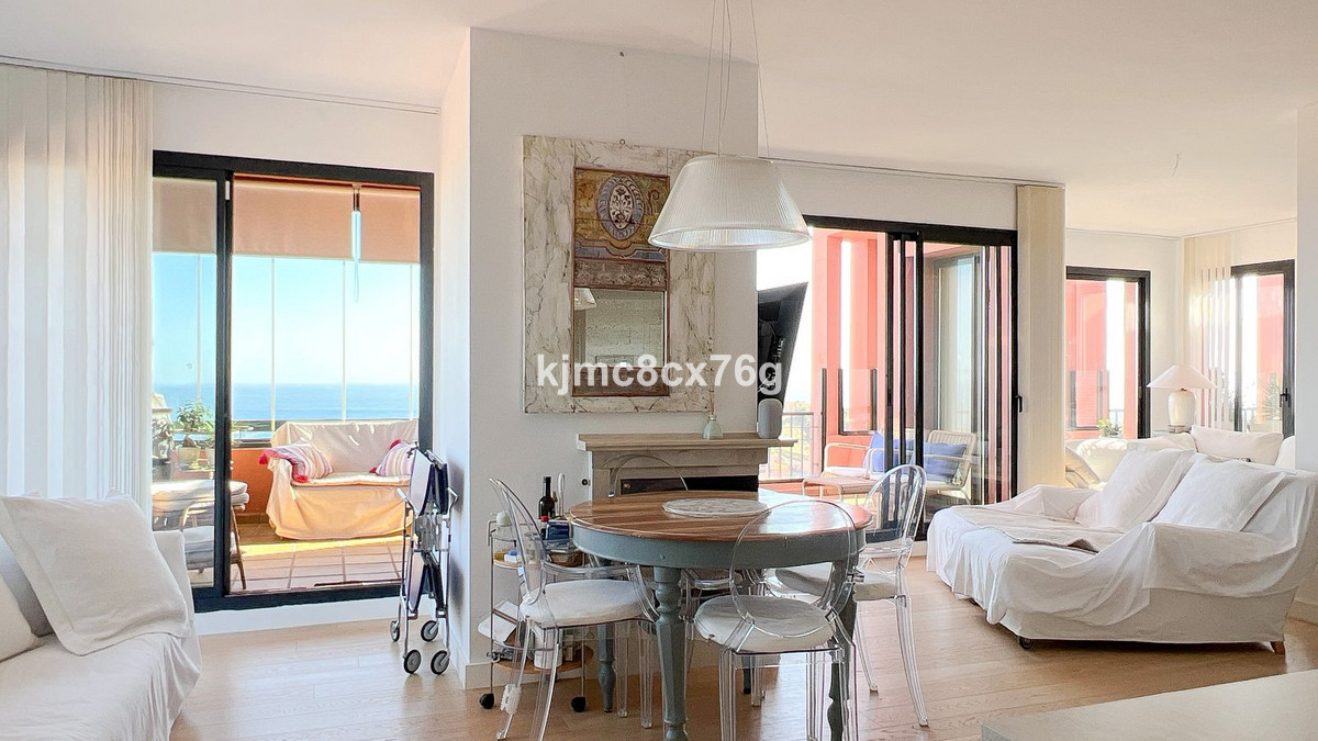 4 Bed Apartment for sale in Calahonda Costa Del Sol, Málaga, Spain