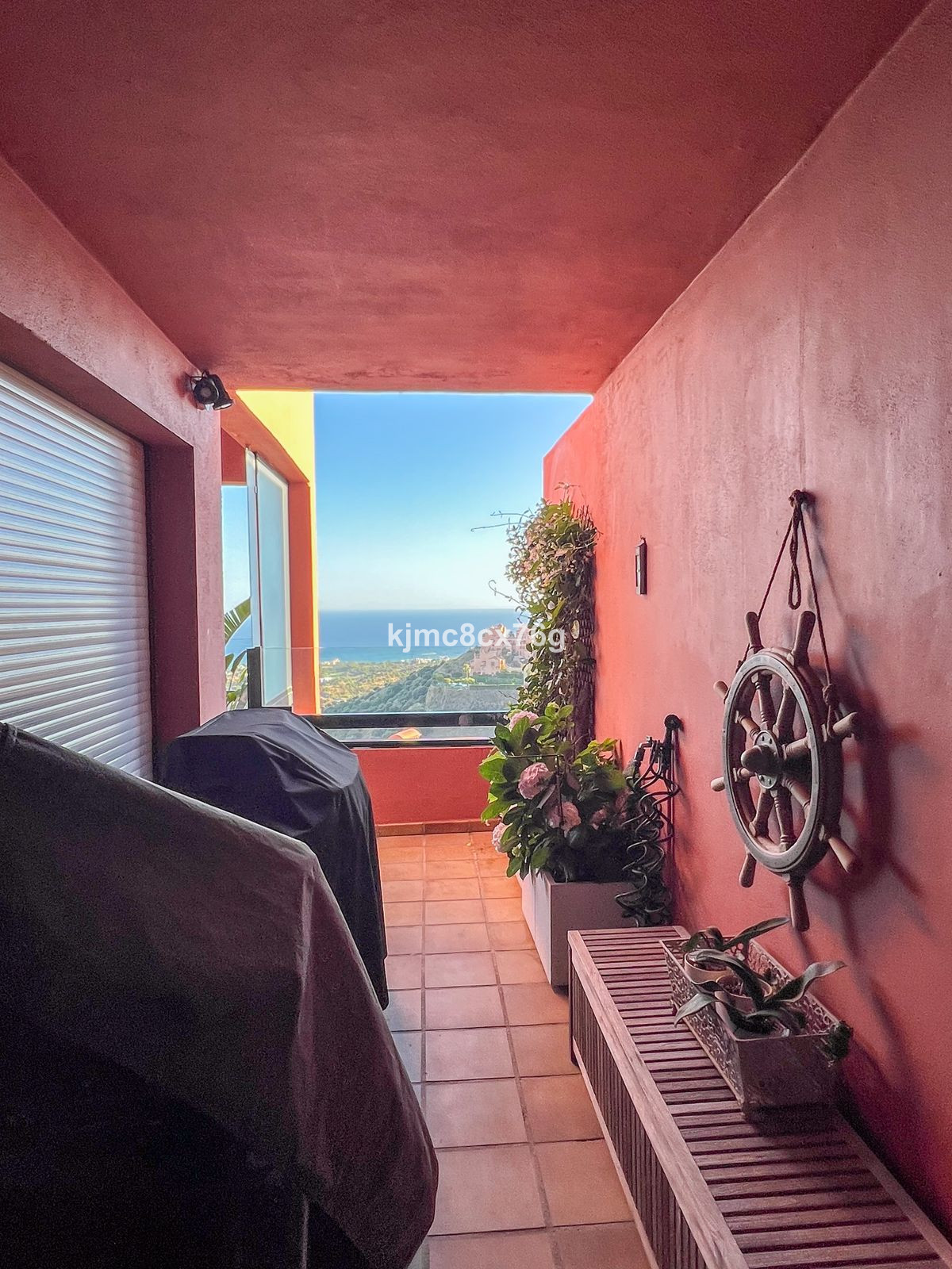 4 Bed Apartment for sale in Calahonda Costa Del Sol, Málaga, Spain