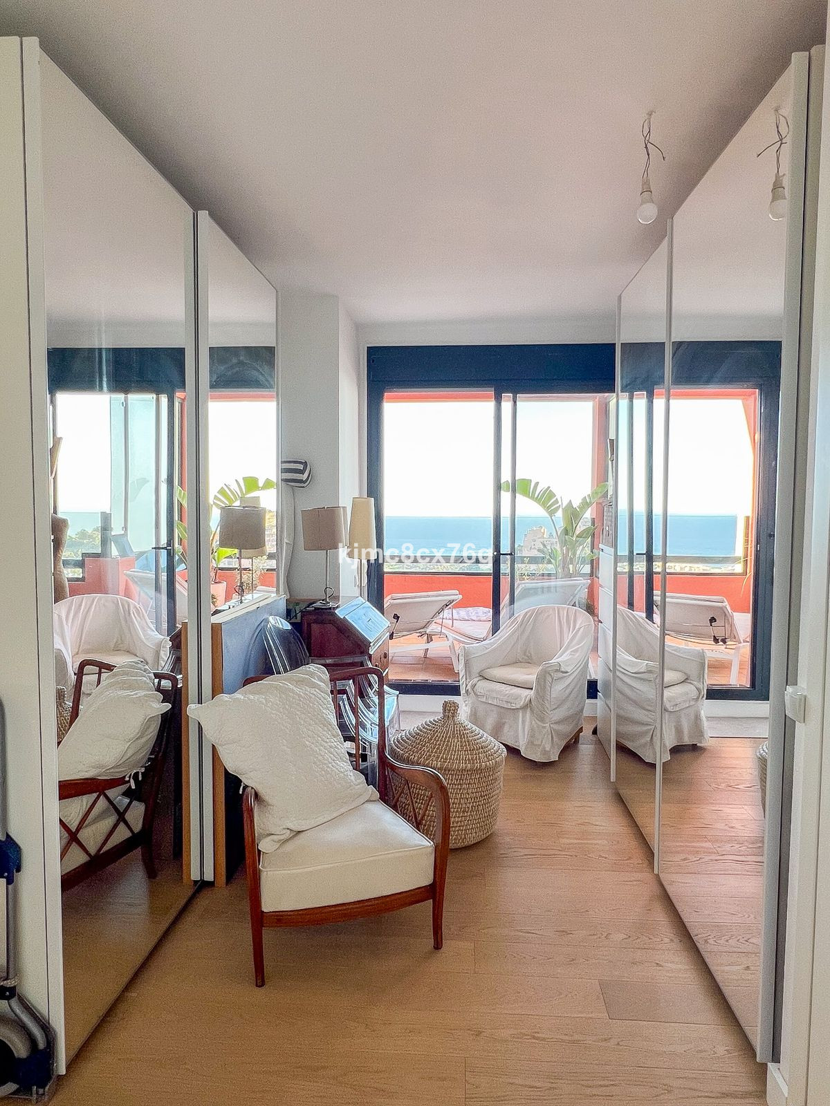 4 Bed Apartment for sale in Calahonda Costa Del Sol, Málaga, Spain