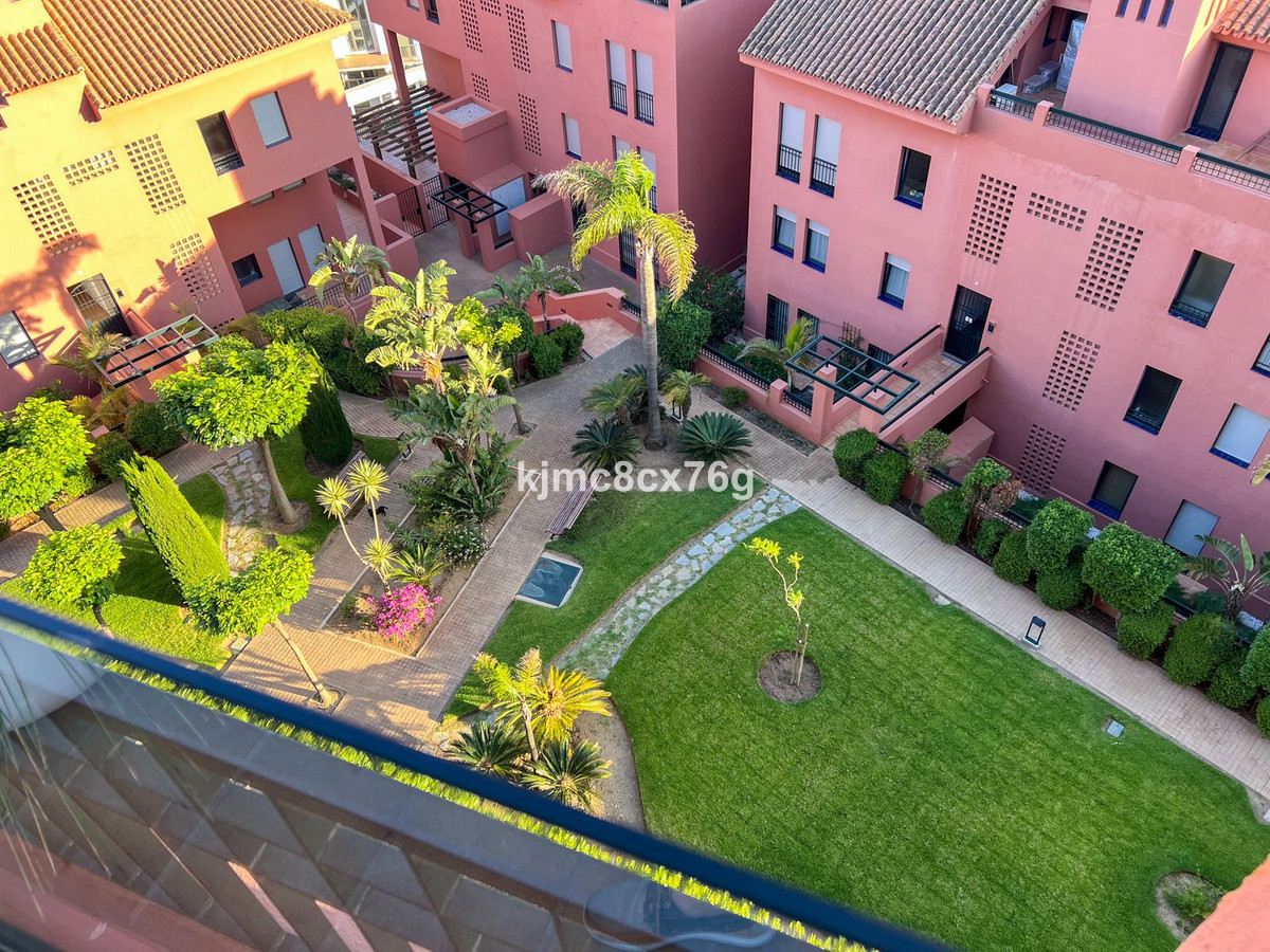 4 Bed Apartment for sale in Calahonda Costa Del Sol, Málaga, Spain